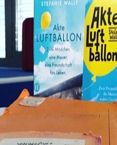 Akte Luftballon Cover